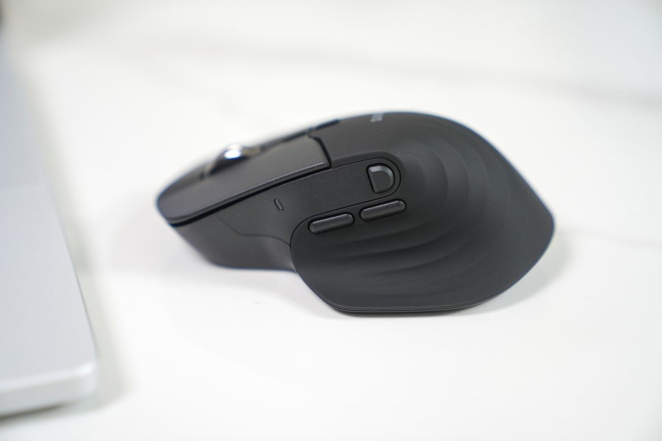 삼성마우스 SM-R2200QB 추천, 노트북 작업용 저소음 인체공학 세미 버티컬 업무용무선마우스 후기 이미지 9