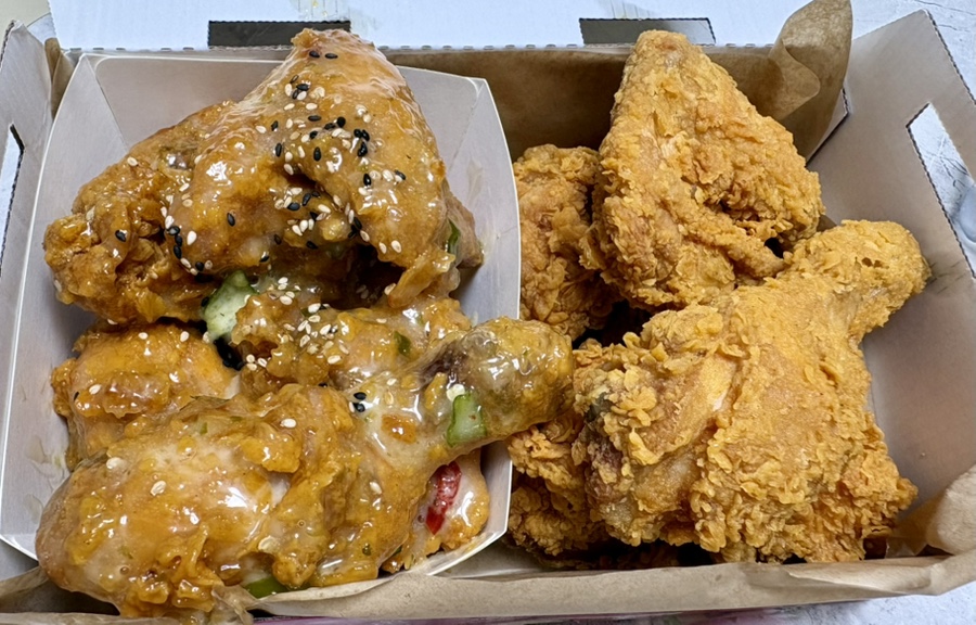 자담치킨 수원신동점 사진 6