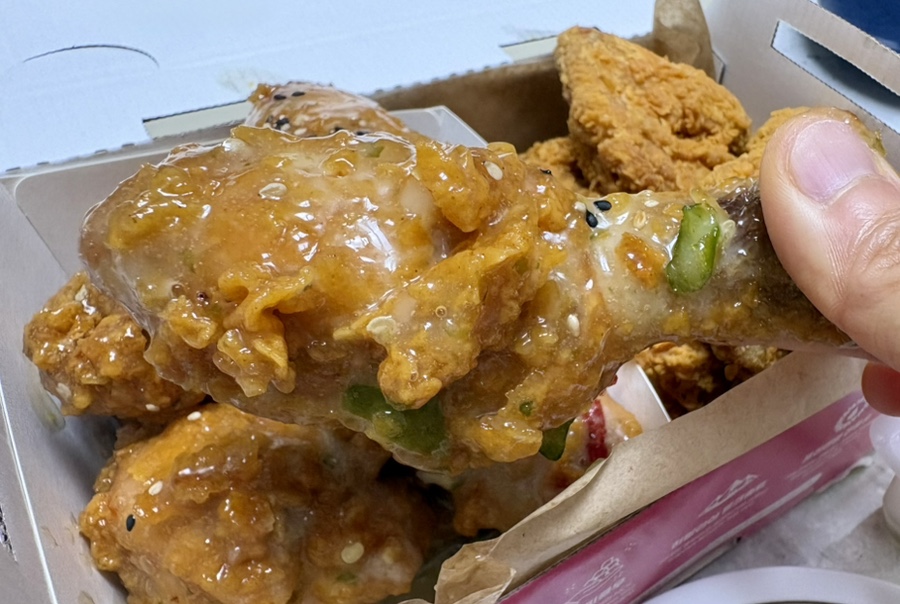 자담치킨 수원신동점 사진 5
