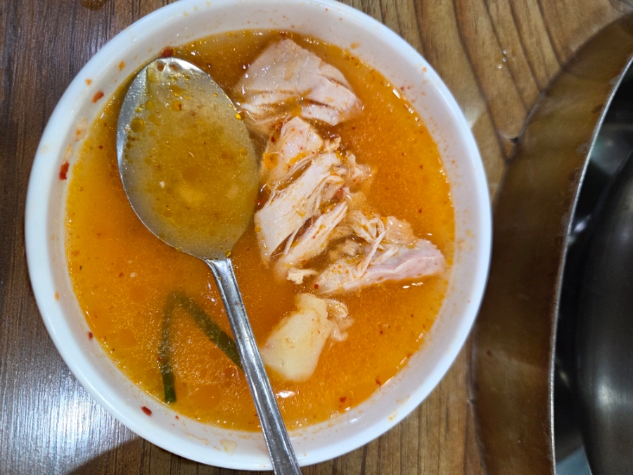 솔닭한마리칼국수 부천점 사진 4