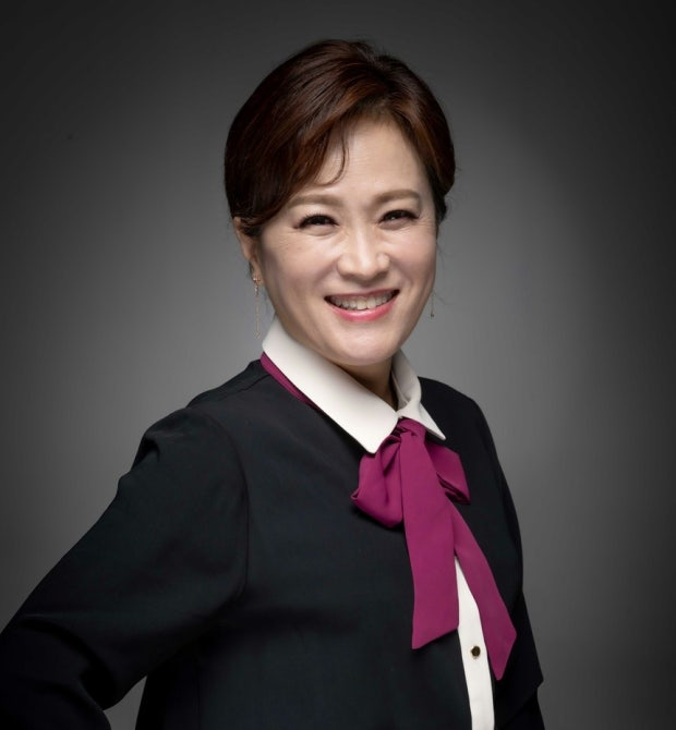 시어머니는 벼락부자가 됐지만 56세 톱스타 여가수가 가장 행복했던 건 가난했던 신혼 요즘 들어 반응이 이미지 2