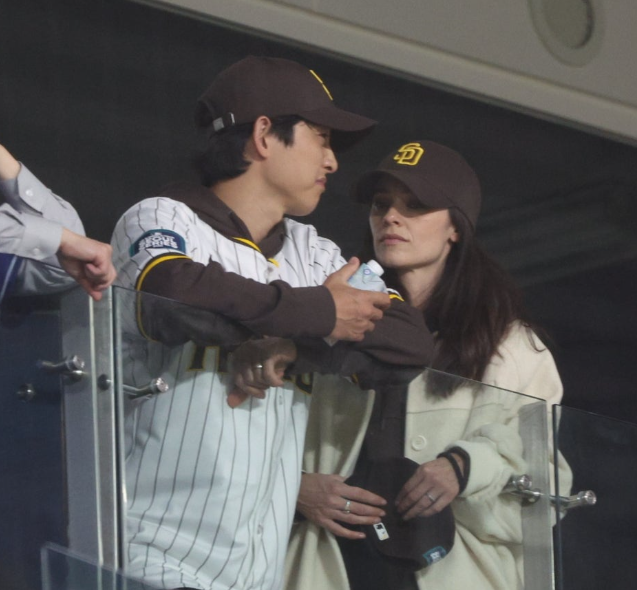 송중기 케이티 여전한 알콩달콩 관계가 다시 주목받는 이유는 이미지 1