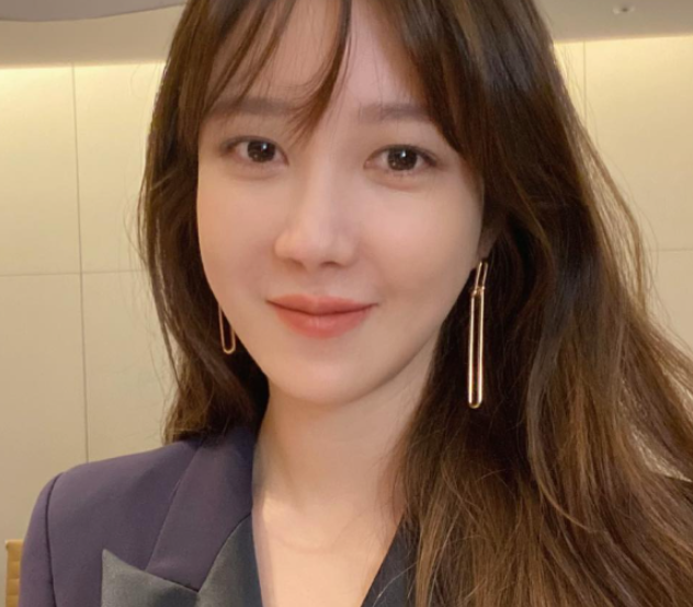 다른 사람같다고 난리난 이지아 갑자기 시선이 쏠린 이유 뭐지 이미지 2