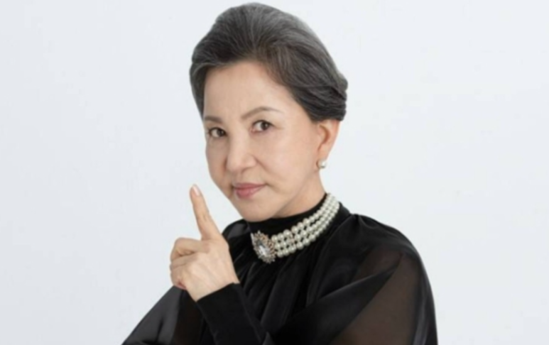 세상 물정을 몰랐던 새댁 시누이 선물 하나에 무너졌던 79세 톱스타 여배우 요즘 다시 관심이 커진 이유 이미지 2