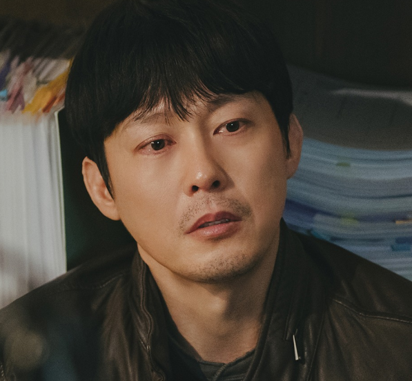 부부스릴러 결혼의완성 남궁민이 이대명에게 한 방 먹이면서 끝난 4화 관계가 다시 주목받는 이유는 이미지 2