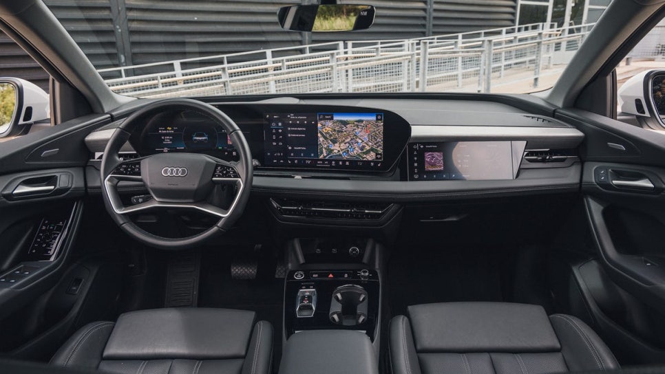 아우디 Q6 e-tron, 800V 충전과 실내를 함께 볼 전기 SUV 이미지 4