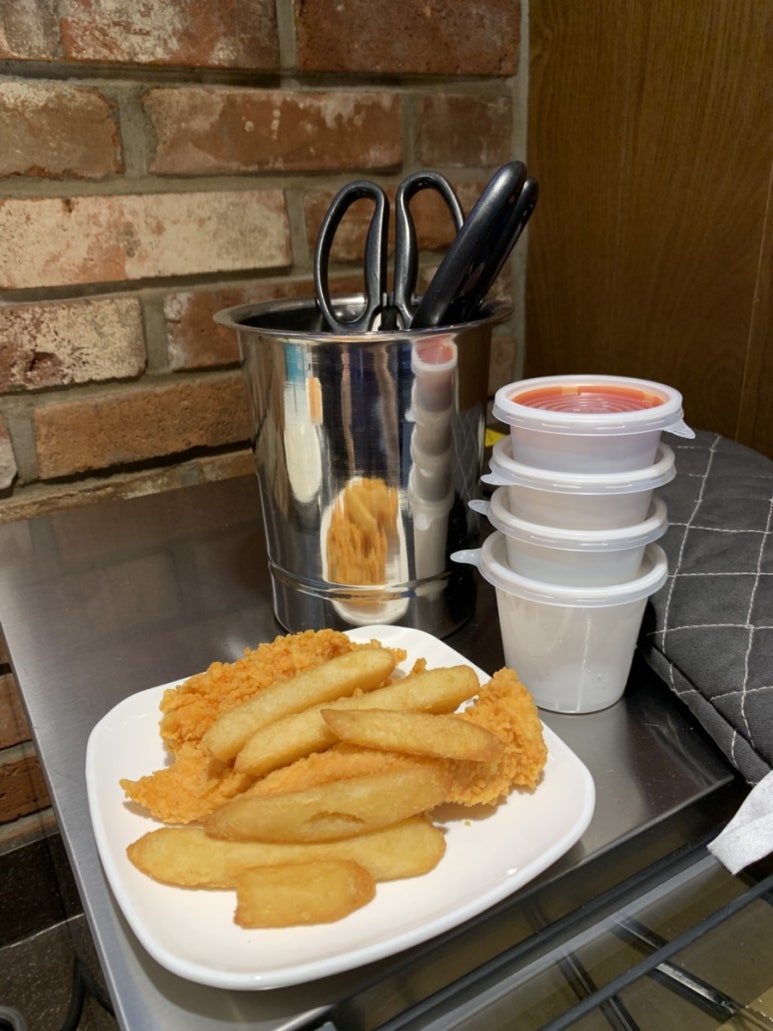 깐부치킨 명동점 사진 2