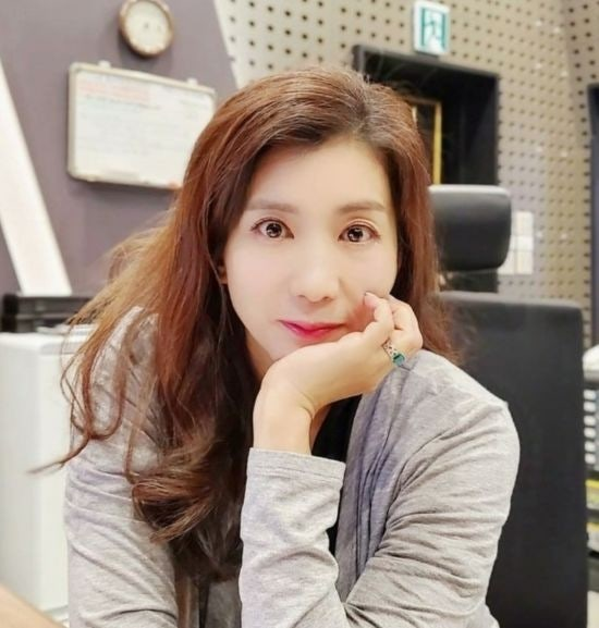 퇴직보다 더 충격이었던 순간 남편의 반응을 털어놓은 55세 톱스타 연예인 논란이 다시 살아나는 중이다 이미지 1
