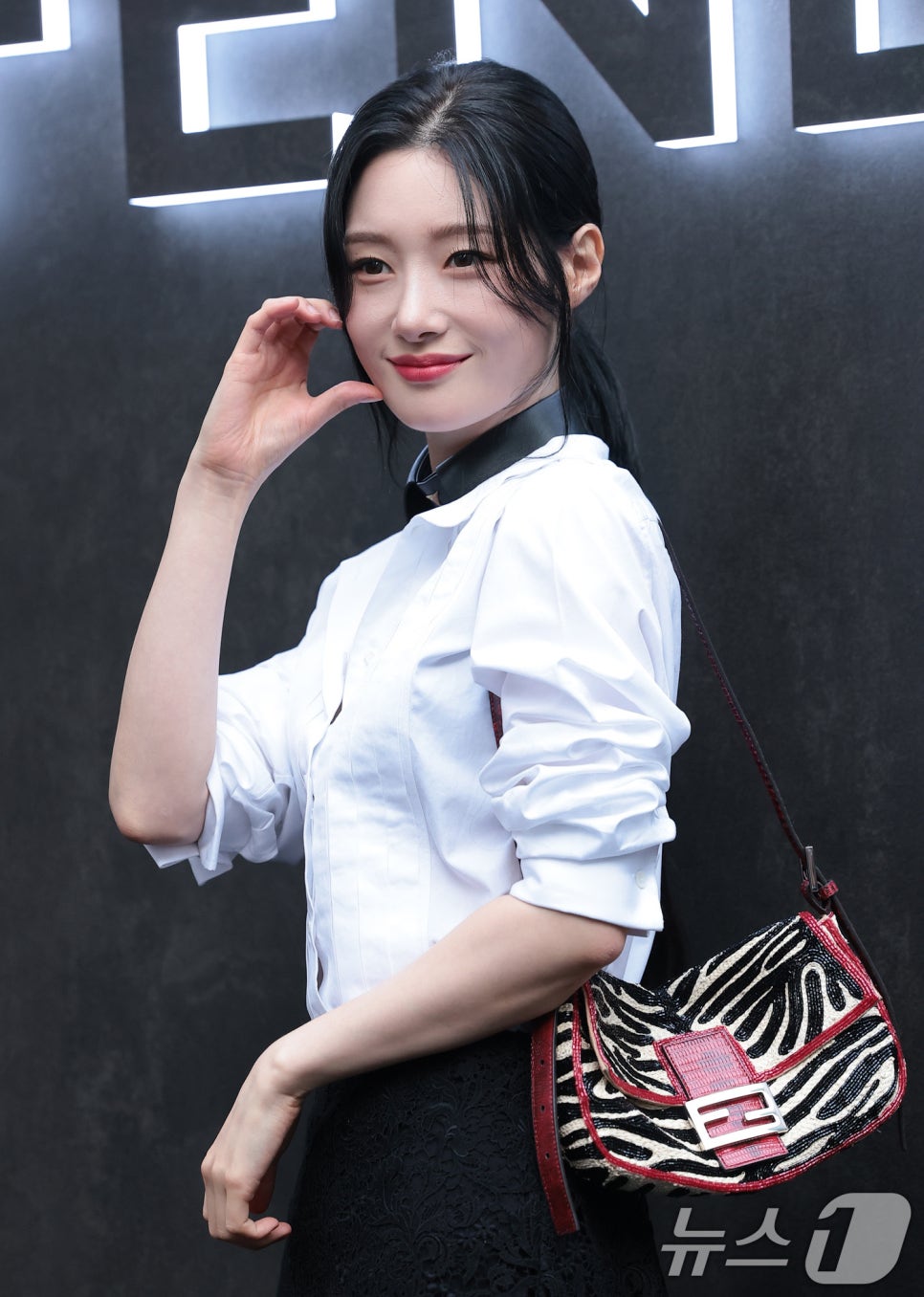 펜디 행사에 참석한 연예인들 패션 모음 요즘 들어 반응이 커지고 있다 이미지 4