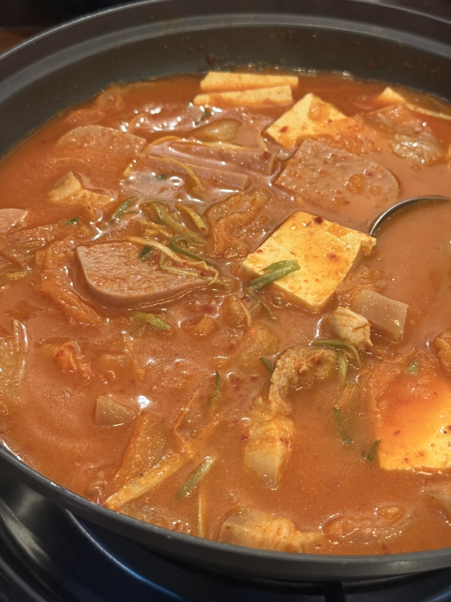 고기반햄반김치찌개김치찜 세곡점 사진 6