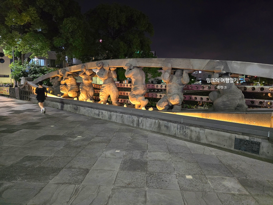 제주 야경 명소, 산지천 따라 탑동광장까지 걷는 저녁 산책 코스