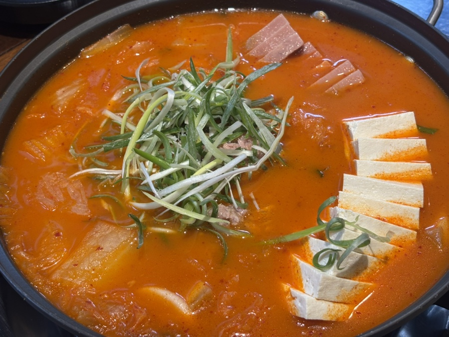 고기반햄반김치찌개김치찜 세곡점 사진 2