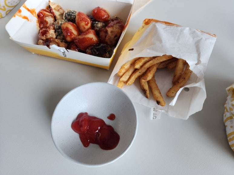 맘스터치 광교중앙점 사진 8