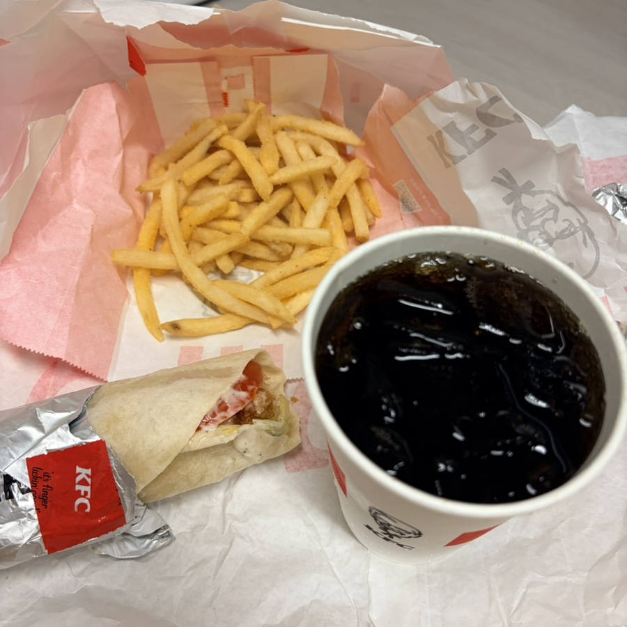 KFC 광화문점 사진 3
