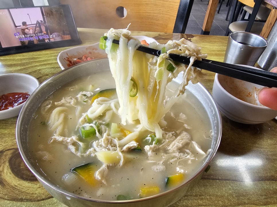 명품닭칼국수 사진 6