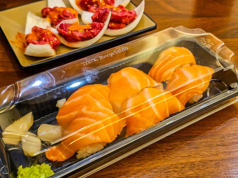 육회바른연어 부천역점 대표 사진
