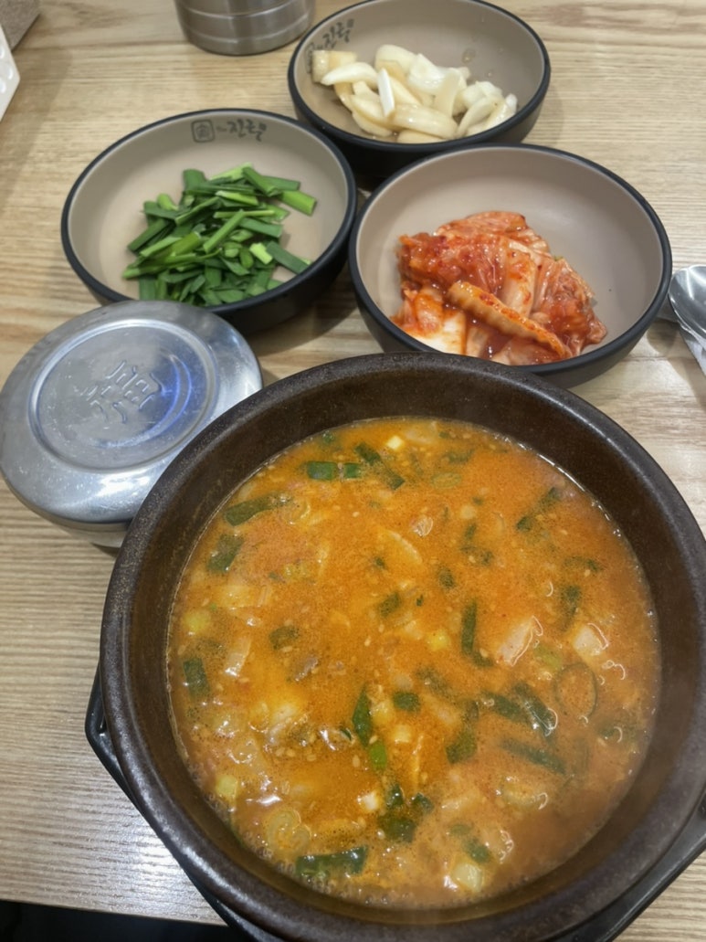 더진국 서울시청점 사진 8