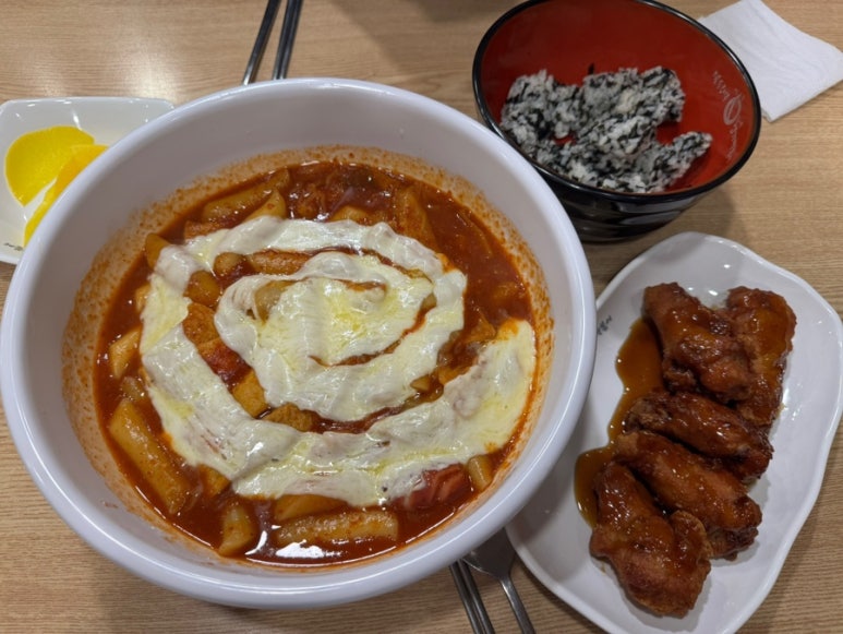동대문엽기떡볶이 양재점 사진 4