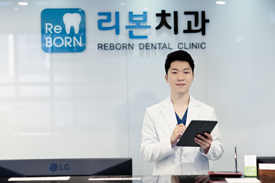 구래동치과 자연치아 발치 후 임플란트 적절한 시기와 조건