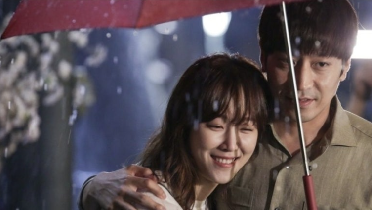 아무리 노력해도 온전한 사랑을 받은 그녀를 절대 이길 수 없는 이유 다시 화제가 되는 흐름이다 이미지 2