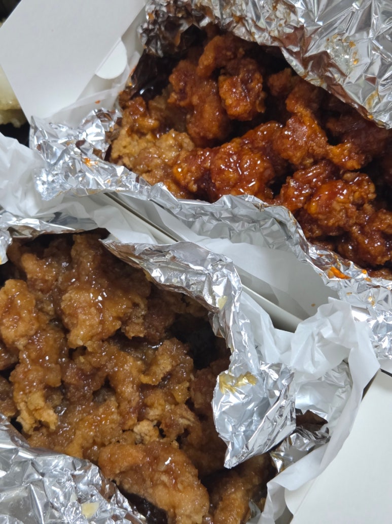썬더치킨 세종대점 사진 3