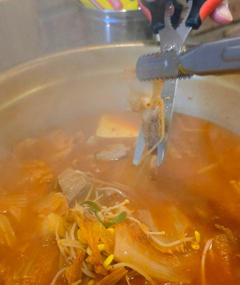 영통찌개지존 상록수역점 사진 3