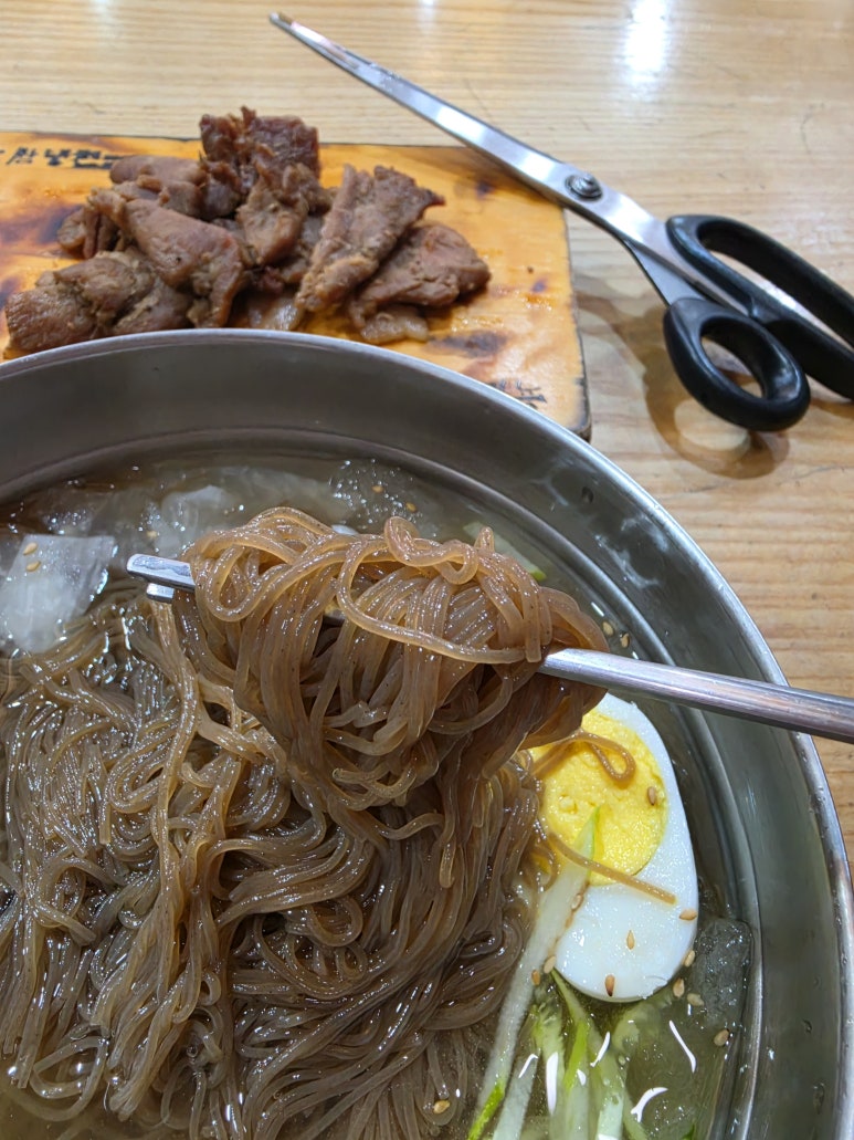 육쌈냉면 대학로점 사진 7