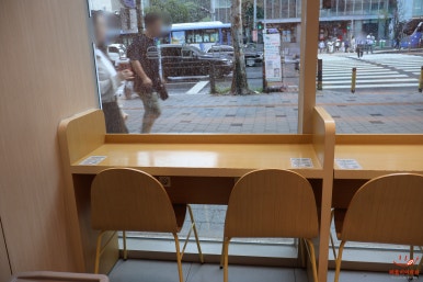 롯데리아 양재역점 사진 2