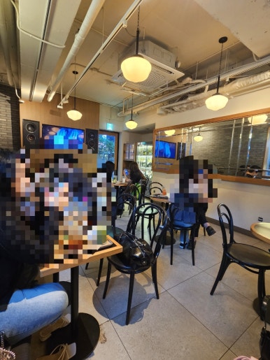 카페르상스 사운즈한남점 사진 6