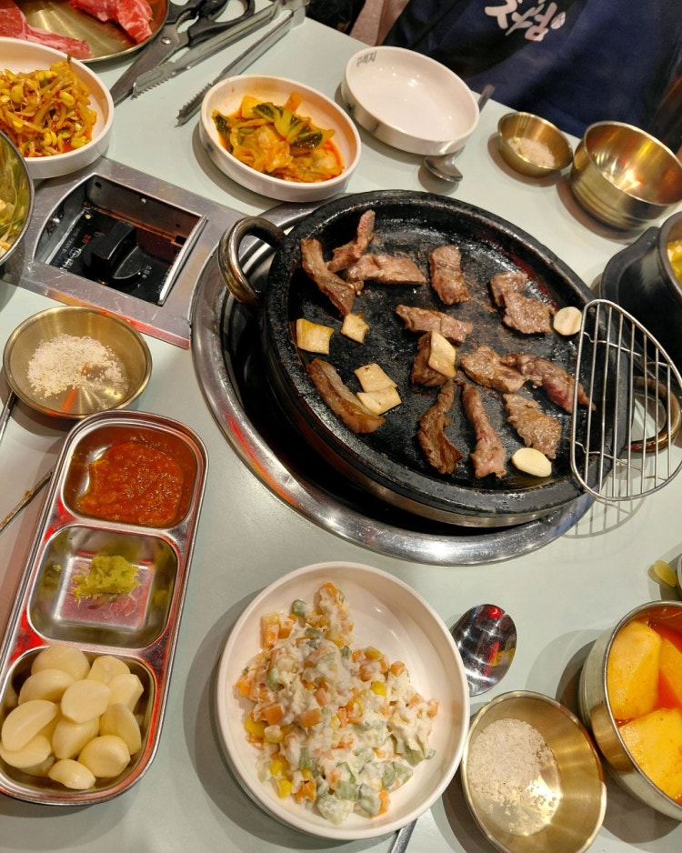 꾸석지돌판한우 광명사거리점 사진 6