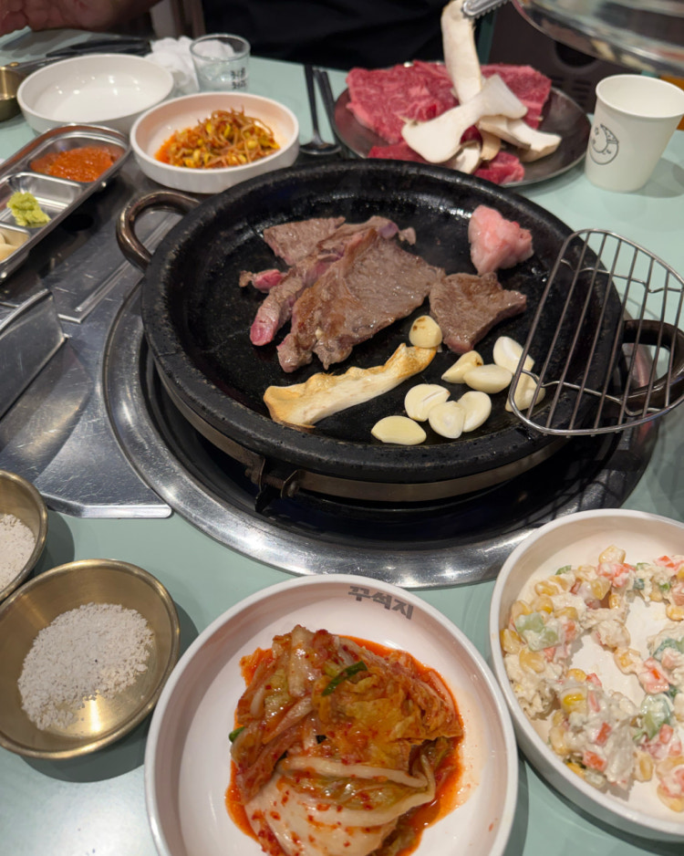 꾸석지돌판한우 광명사거리점 사진 8