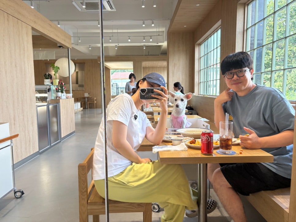 양주 포우릿지, 350평 천연잔디 운동장과 반려견 동반 식사 — 사진 14