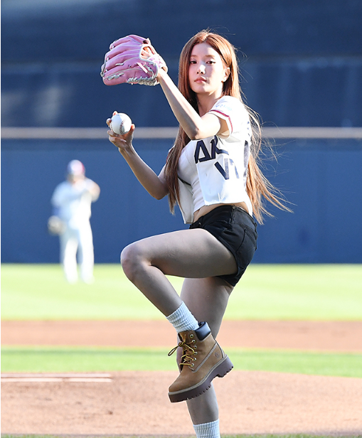 와우! 역시 권은비 지금 보니 느낌이 완전히 다르다~! 이미지 5