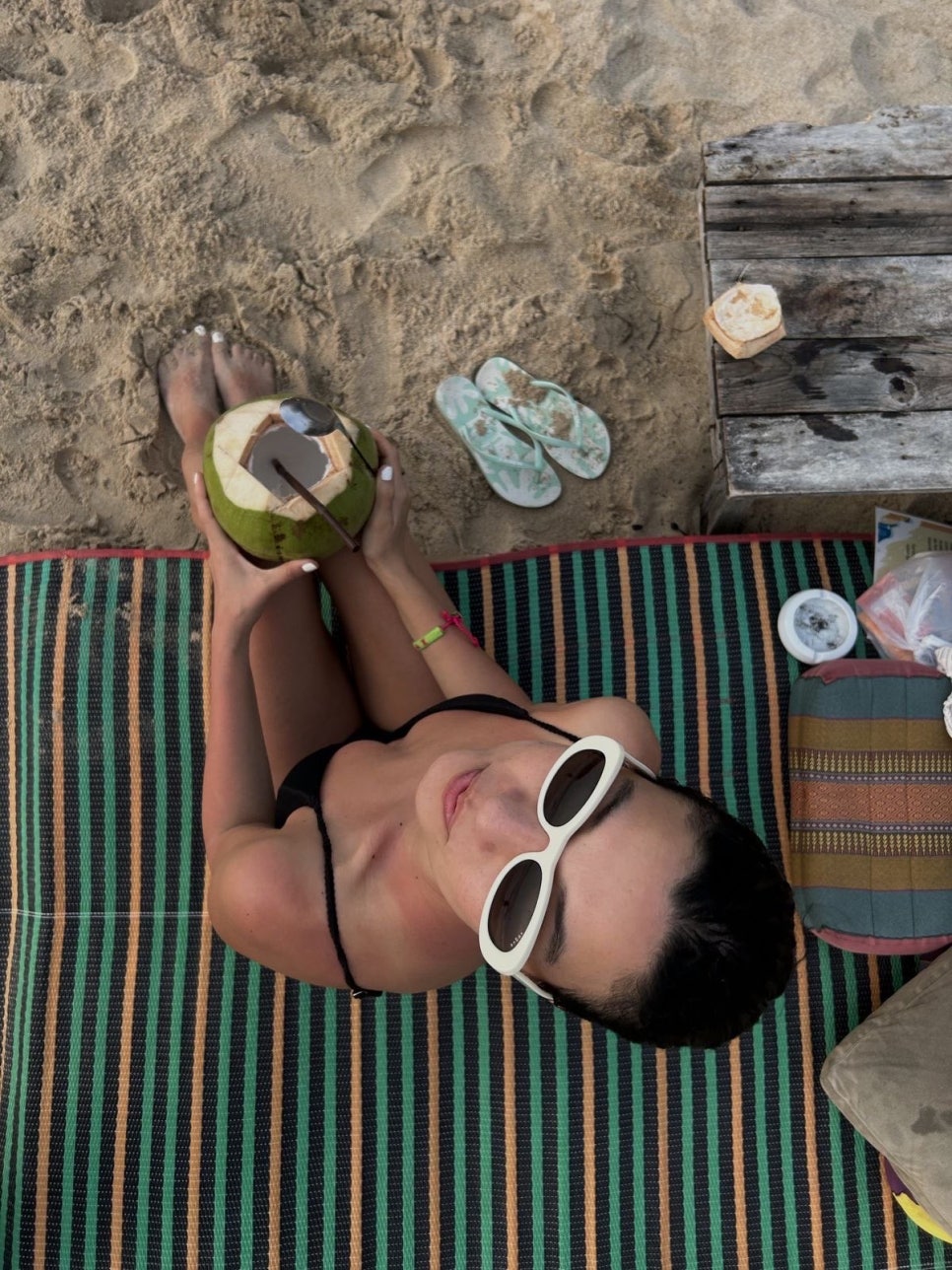 All I need in summer 갑자기 시선이 쏠린 이유 뭐지 이미지 2