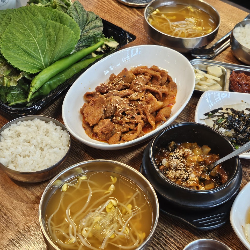 영희네우렁쌈밥 사진 2