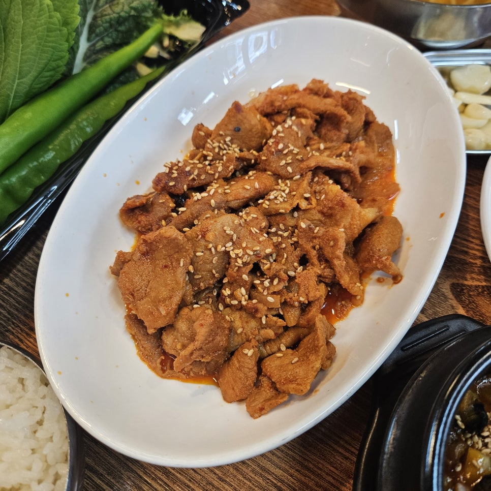 영희네우렁쌈밥 대표 사진