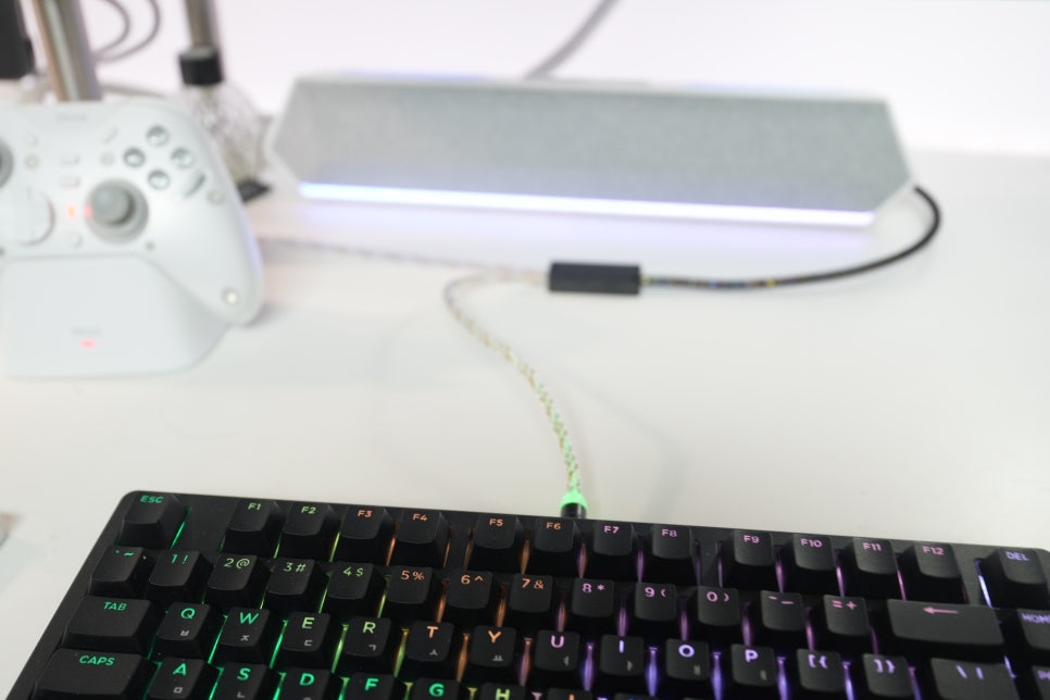 RGB 듀얼 USB-C 케이블 추천, 에포메이커 8K RGB 케이블로 키보드·마우스 연결