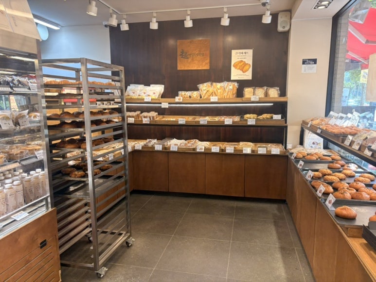 빵장수단팥빵cafe 신림점 사진 8