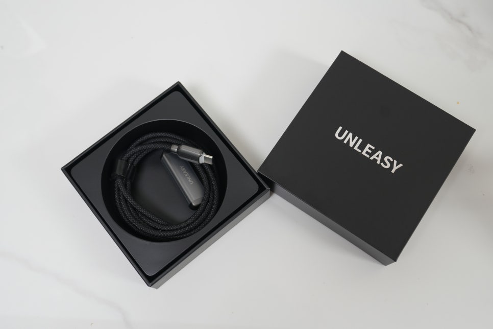 언리시 240W USB-C 고속 케이블 추천, TFT 화면으로 맥북프로 충전 상태까지 확인