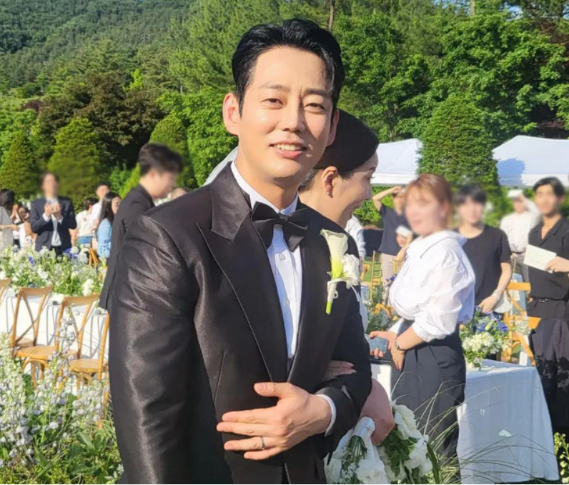 6년 열애 끝 결혼했는데 아직 신혼여행 못 간 연예인의 이유는 관계 하나로 흐름이 바뀌었다 이미지 5