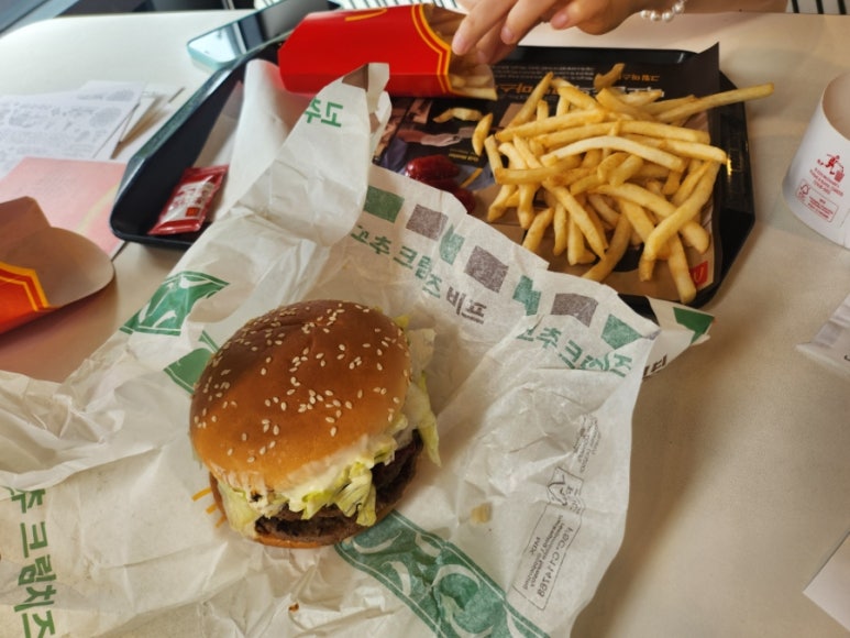 맥도날드 양재점 사진 7
