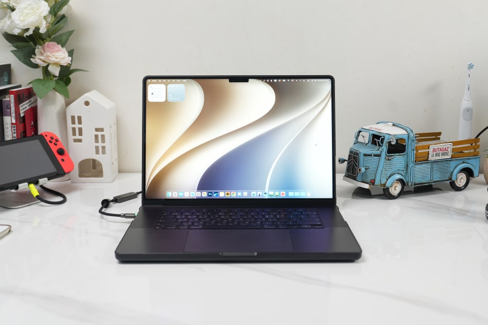 언리시 240W USB-C 고속 케이블 추천, TFT 화면으로 맥북프로 충전 상태까지 확인