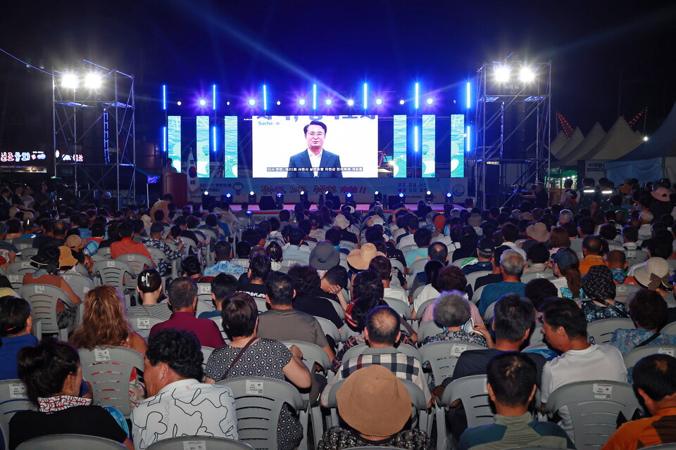 고수온에 귀해진 전어…어획량 급감에도 전어축제는 열린다[제철축제]