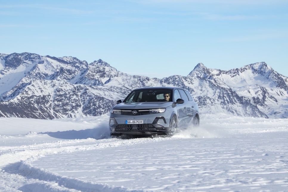 오펠 그랜드랜드 Electric AWD, 사륜구동과 견인까지 보는 전기 SUV 선택 포인트