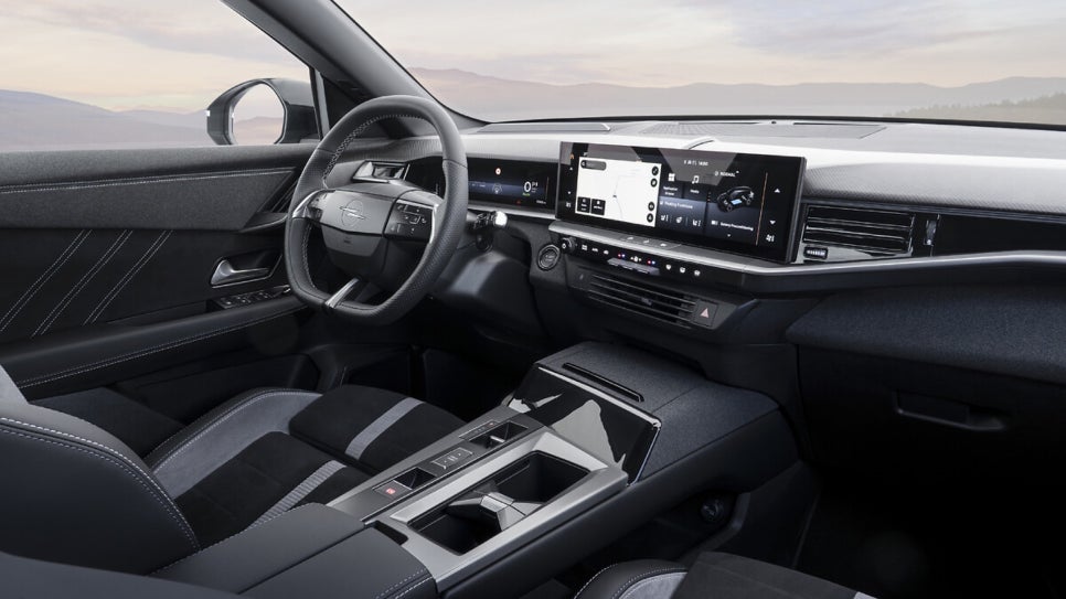 오펠 그랜드랜드 Electric AWD, 사륜구동과 견인까지 보는 전기 SUV 선택 포인트