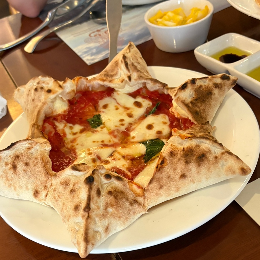 [사당 맛집/올리브에비뉴 파스텔시티점] 사당역소개팅맛집 양식 맛집 별모양피자 내돈내산 💗 : 네이버 블로그