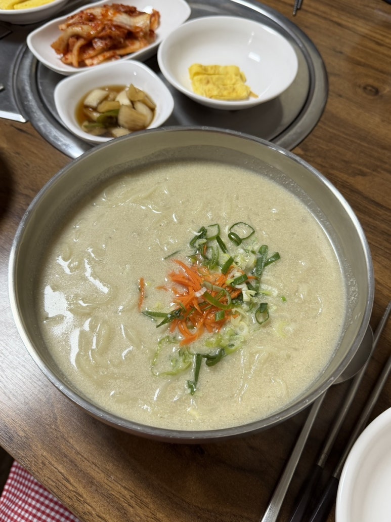 느티나무 칼국수&샤브샤브 사진 5