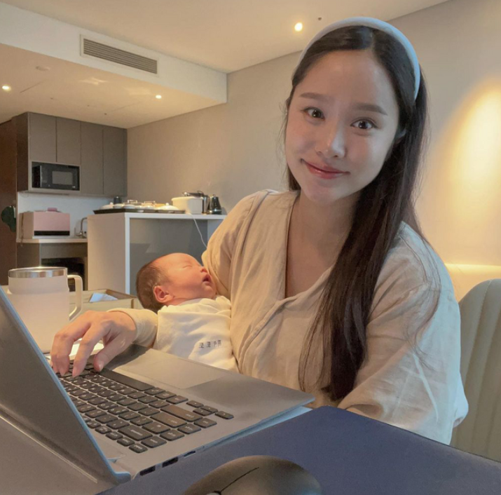 출산 9일 만에 앞자리 바뀐 헤이지니 근황 하나로 분위기 바뀌었다 이미지 4