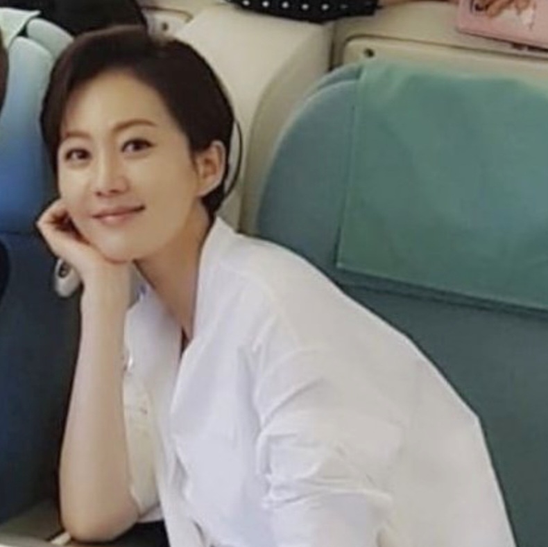 23년 전 숏컷은 이런 느낌 최근 분위기가 확 바뀌었다 이미지 1