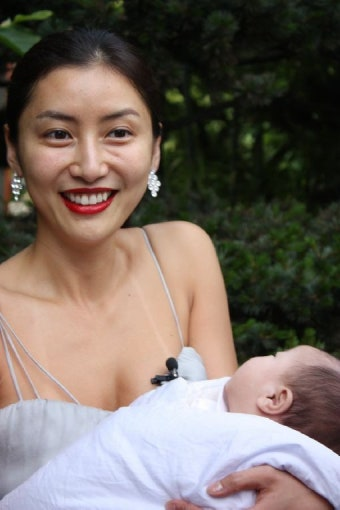 국회의원 아버지에 명문대 아나운서 재벌과 결혼했다가 10개월 만에 돌아온 미스코리아 관계 하나로 흐름이 이미지 1